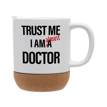 Trust me, i am (almost) Doctor, Κούπα, κεραμική με βάση φελού και καπάκι (ΜΑΤ), 330ml (1 τεμάχιο)